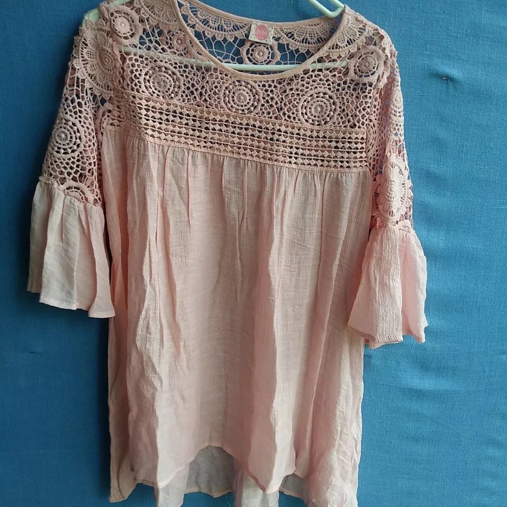 J&M Women's Size Small S Pink Crochet 3/4 Sleeve Sheer Lightweight Top V1